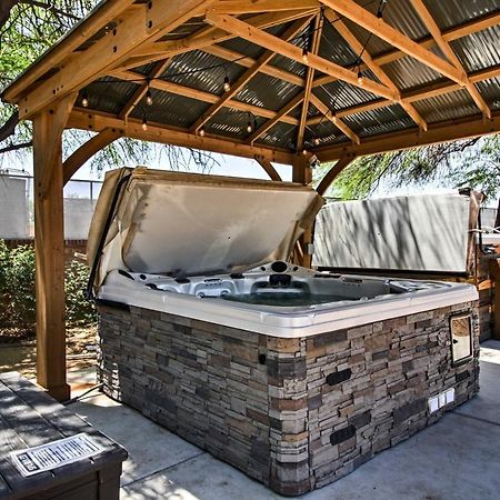 Villa Pet-Friendly Tucson Casita Shared Hot Tub And Porch Exterior foto